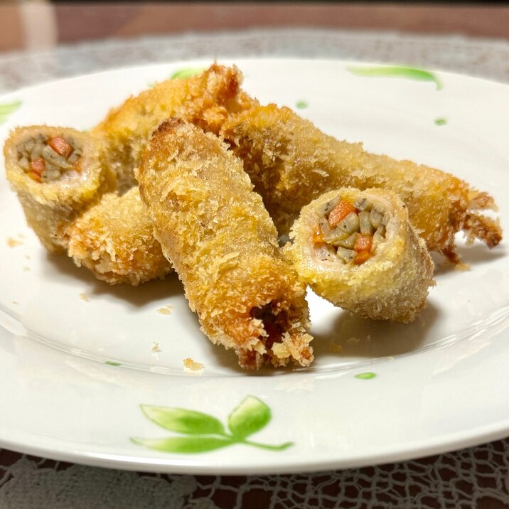 ごま油の風味がキメ手!ごぼうと人参の☆肉巻きフライ
